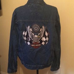 Men’s authentic HD jean jacket with patches